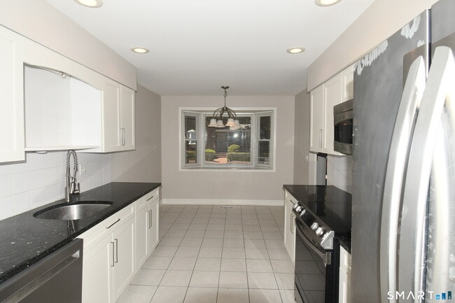Photo - 3977 Park Ave Unit 3977