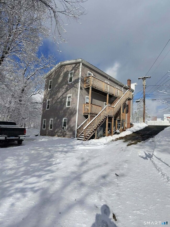 Building Photo - 69 Franklin St