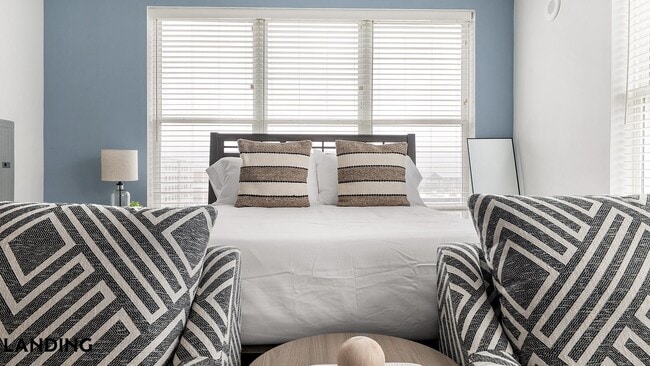 Photo - 302 13th St S Unidad PH738