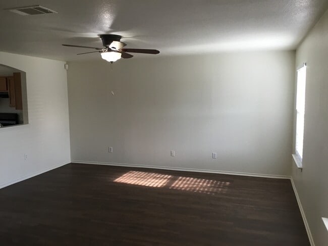 Photo - 109 Mason Reed Cv