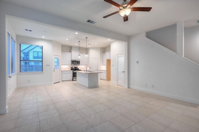 Photo - 1535 Crystal Stream Dr
