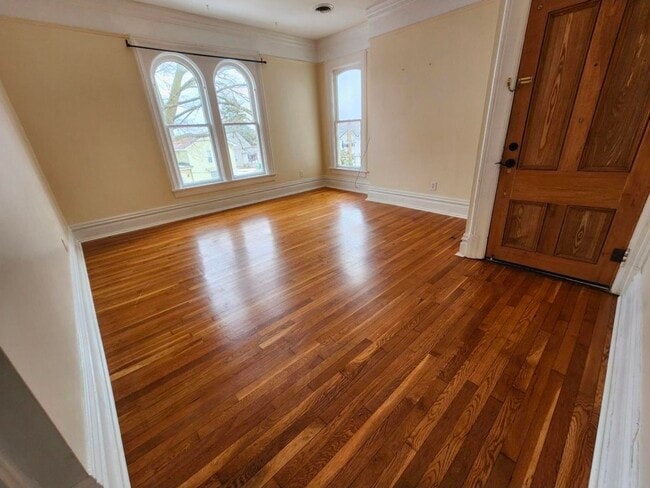 Photo - 605 N Calhoun St