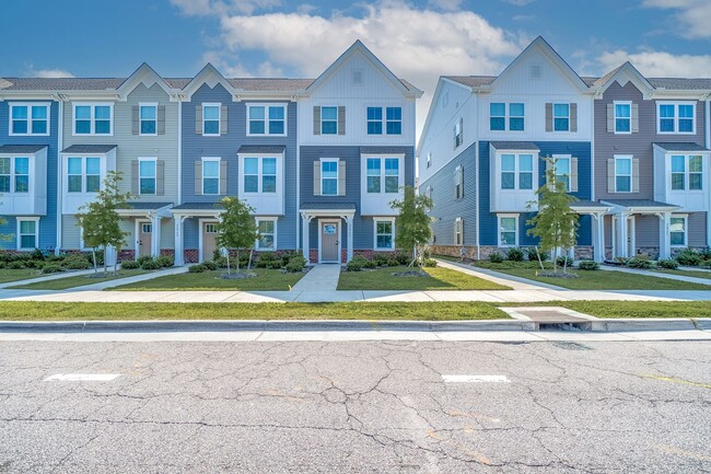 Building Photo - 2694A Azalea Garden Road