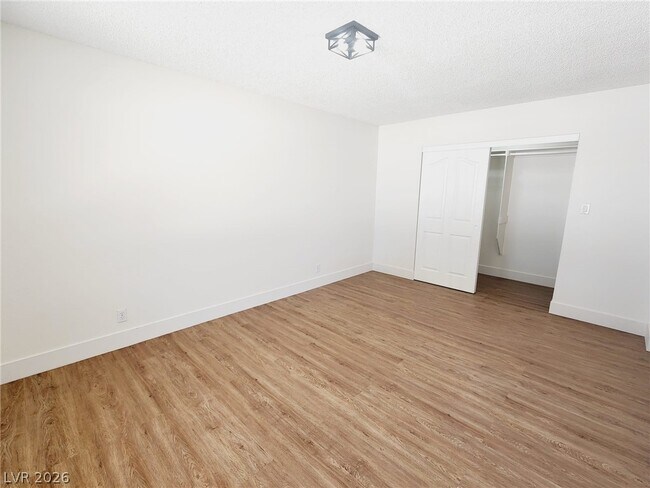 Photo - 6232 Espinosa Ave