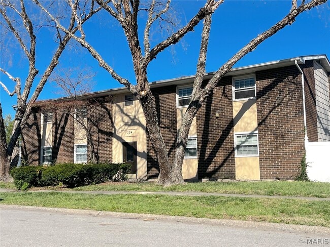 Photo - 304 Estate Dr