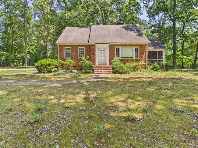 Building Photo - 2253 Brookwood Rd