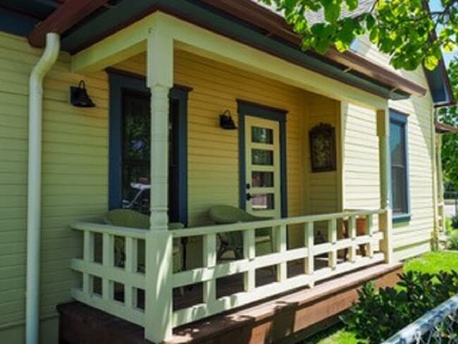 Photo - 233 N Pleasant St