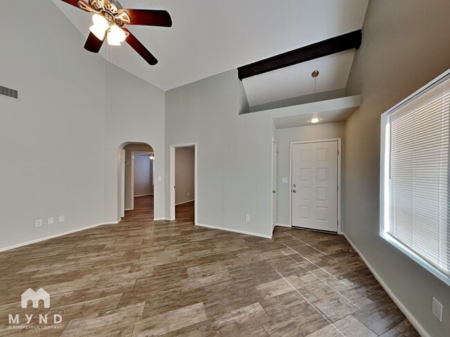 Photo - 2265 W Ross Ave