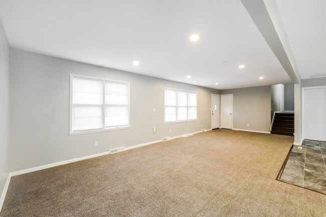 Photo - 608 SW Merritt St