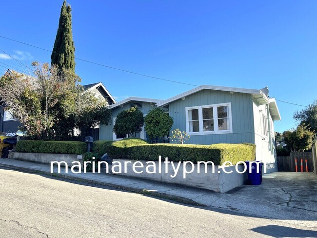 Photo - 3 Bedroom 2 Bath Single Family Home in Cro...