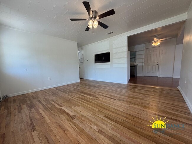 Photo - Vintage 3 Bedroom Home in the Heart of Fort Walton!