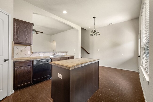 Photo - AVAILABLE NOW! Nice 3 Bedroom Duplex located in New Braunfels!