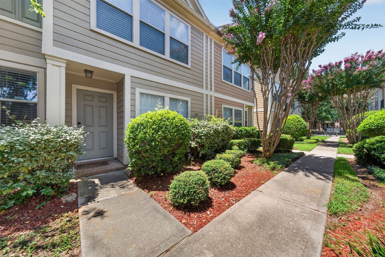 Photo - 1317 Paige St