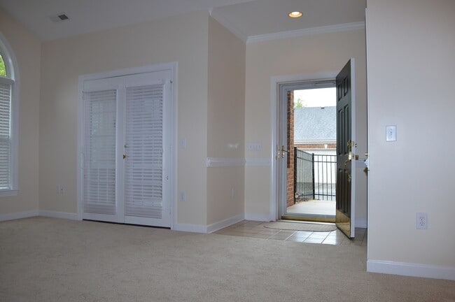 210 Baines Ct