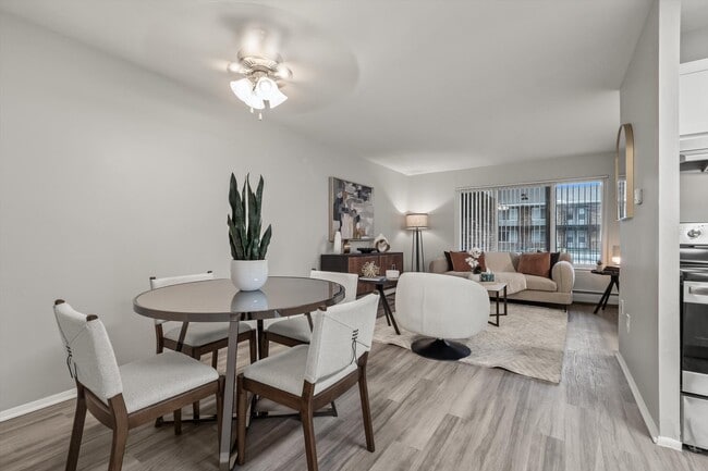 Photo - Huntington House Apartments