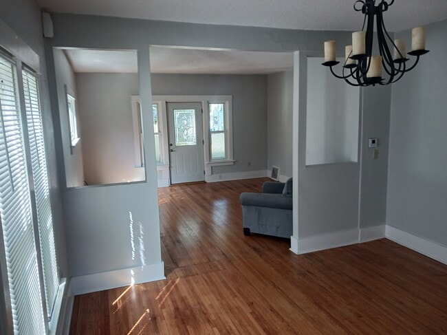 Photo - 1144 W Center St