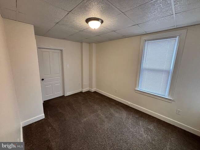 Photo - 1157 E King St