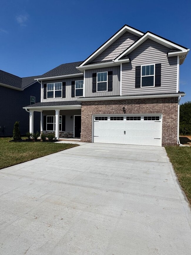 Photo - Maryville 37803 - Brand New 4 bedroom, 2.5 bath home - Contact Jackie Mills (865) 748-2851