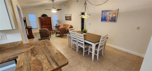 Photo - 1526 Georgetowne Ln