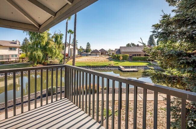 1BR, 1BA - 759SF - Balcony View
