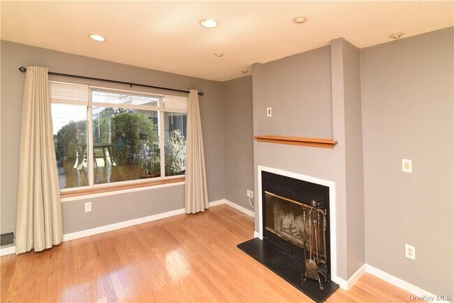 Photo - 1403 Eagles Ridge Rd