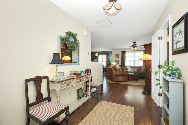 Photo - 2292 Hanover Ct