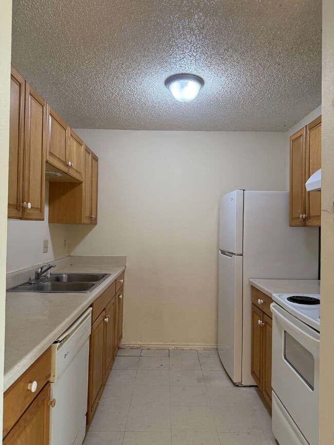 Building Photo - 5219 Meadow Rise St Rental