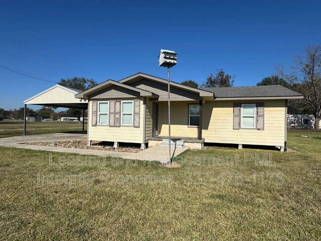 Photo - 834 Vatican Rd