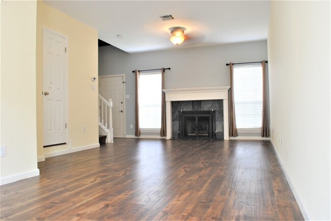 Photo - 3300 Bellefontaine St Unit 4