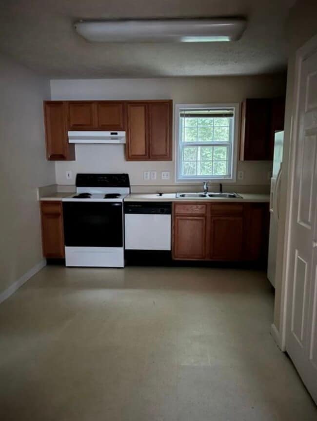 Photo - 111 Sunset Dr