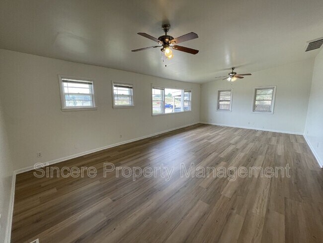 Photo - 2023 NW 40th St