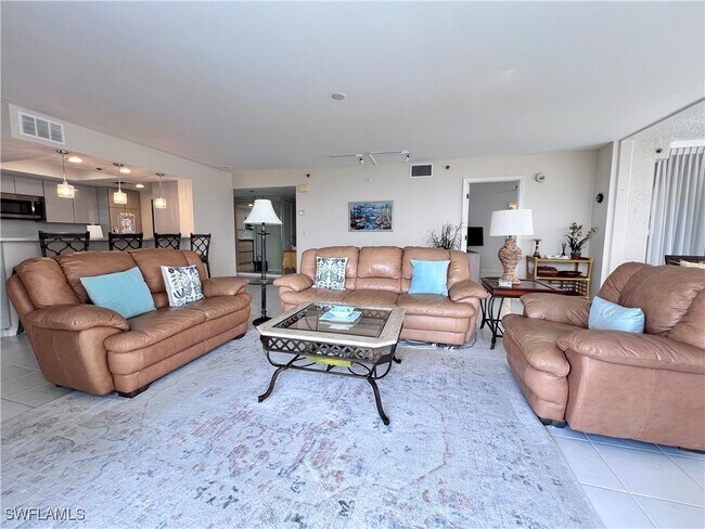 Building Photo - 5550 Heron Point Dr Unit 704