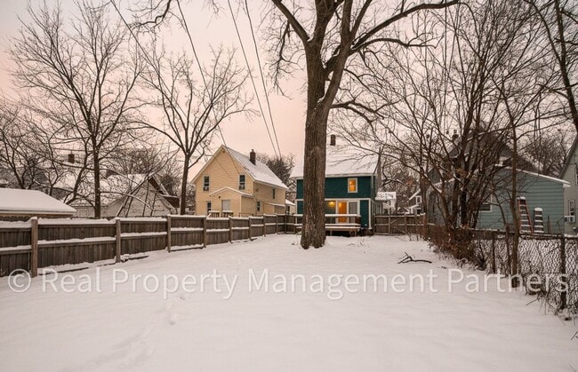 Photo - 3 Bedroom 1 Bath Home in Midtown GR – Fully Fenced Yard