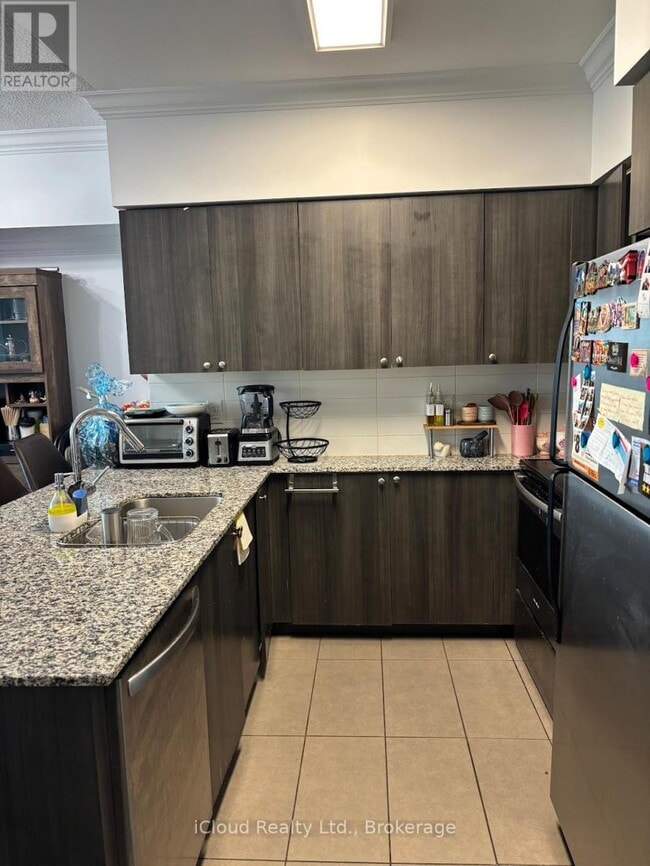 Photo - 1235 Bayly St Unit 309