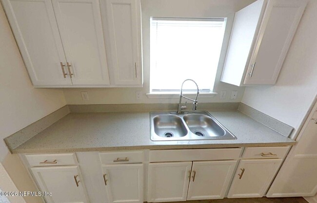 Photo - 1358 Prince St