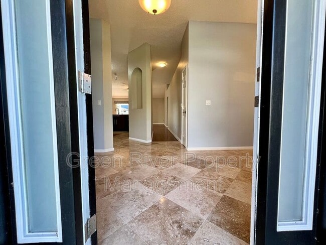 Photo - 1585 E Windy Willow Dr