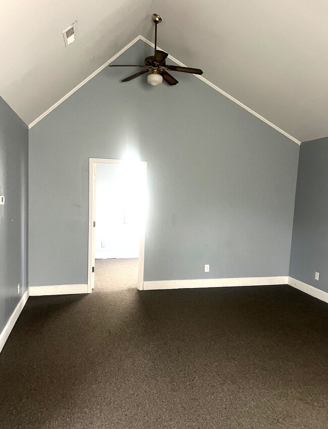 Photo - 4703 Potter Rd Unit B