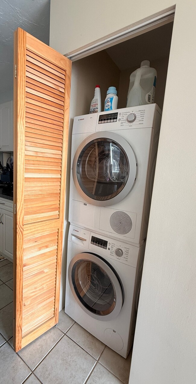 Photo - 1676 Ala Moana Blvd Unit 607