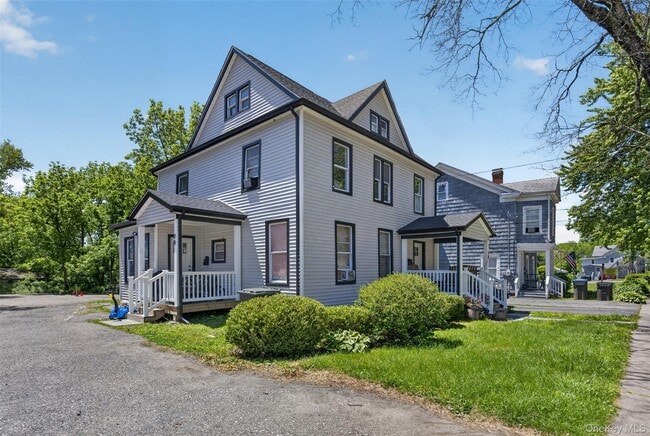 Building Photo - 28 Academy Ave