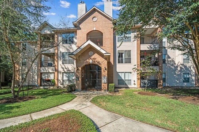 Building Photo - 8051 Bay Branch Dr Unit 424 Rental