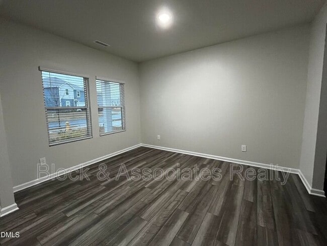 Photo - 937 Avonmore Dr