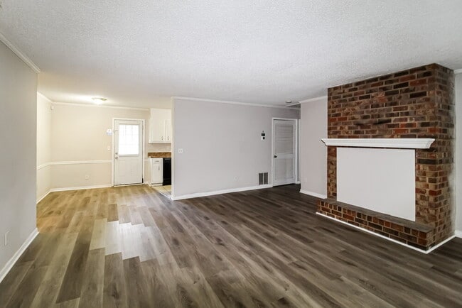 Photo - 5657 Estates Ct