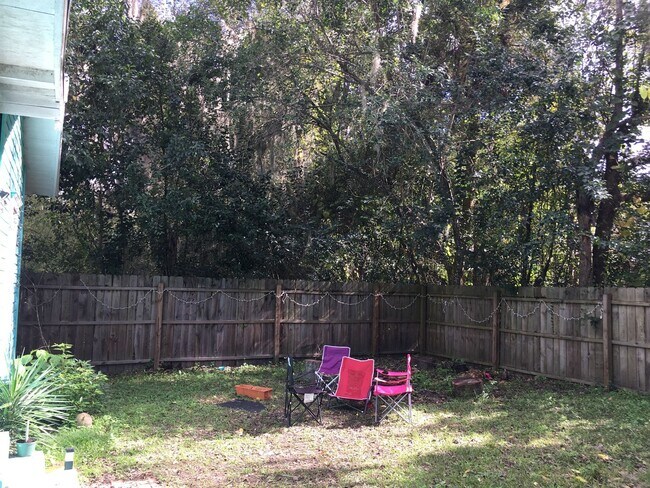 Photo - Large 4 Bedroom, 2 Bathroom House