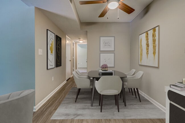 Ridgewood Village Apts