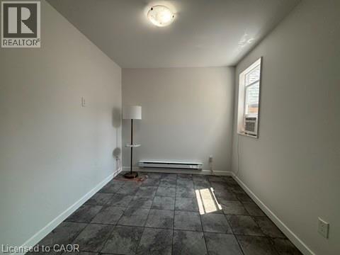Photo - 757 Barton St E Unité 2