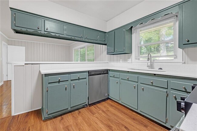 Photo - 2740 Pasco Ln SE
