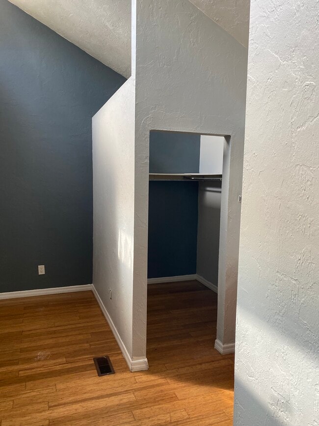 Photo - 1858 Nekoma Ct