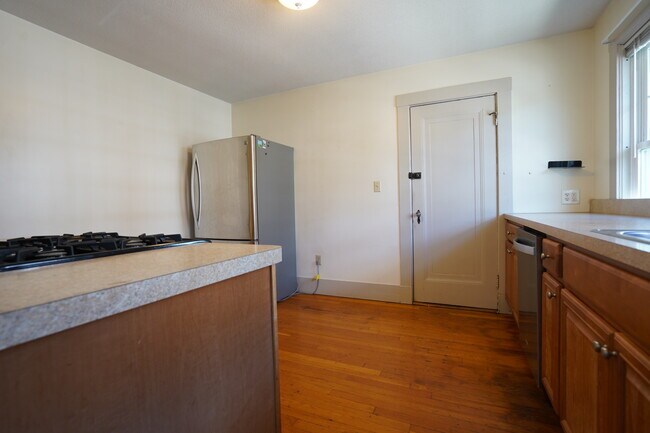 Photo - 467 Washington St