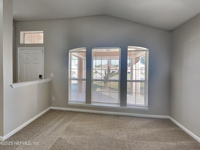 Photo - 938 Cherry Point Way