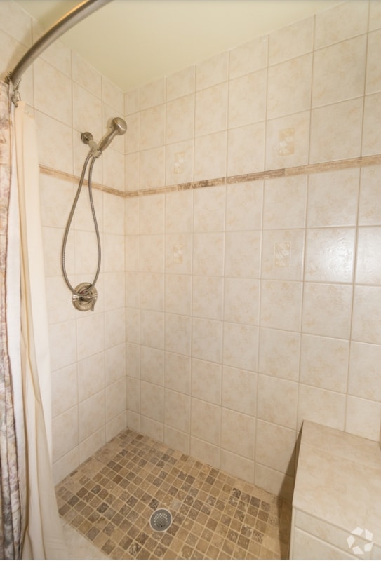 Building Photo - 8715 Ridge St Rental
